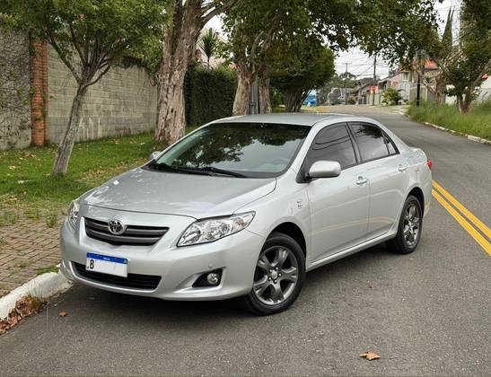TOYOTA COROLLA 1.8 GLI 16V FLEX 4P AUTOMÁTICO